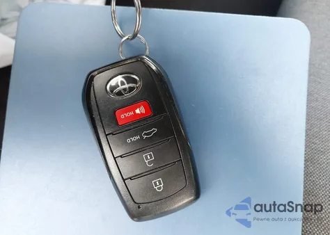 2025 Toyota Camry Le z USA, uszkodzony, nr VIN 4T1DBADK0SU530277